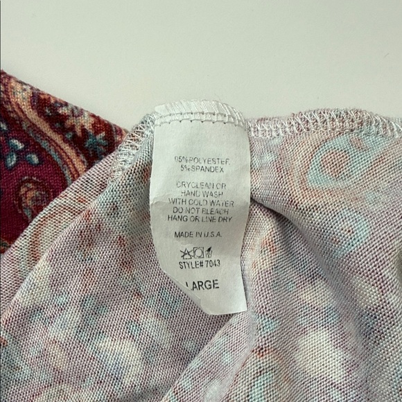 Entro Pink Paisley Patterned Top - Picture 4 of 4